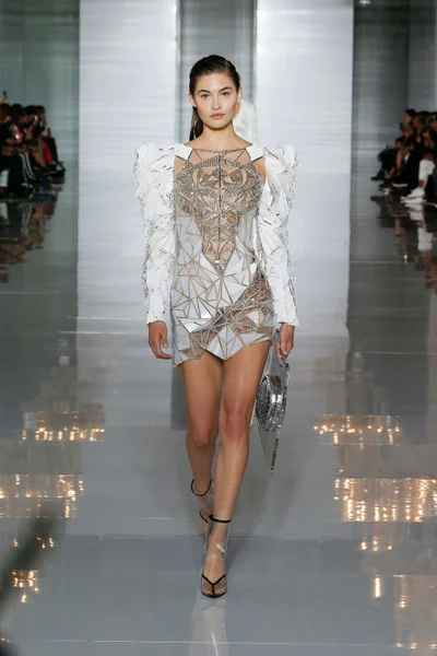Look 4